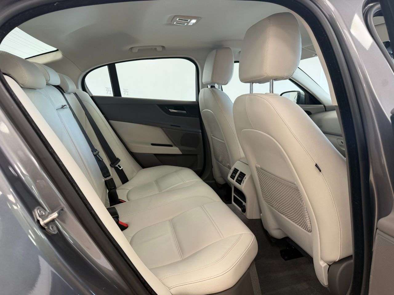 2018 JAGUAR XE 2018 JAGUAR XE