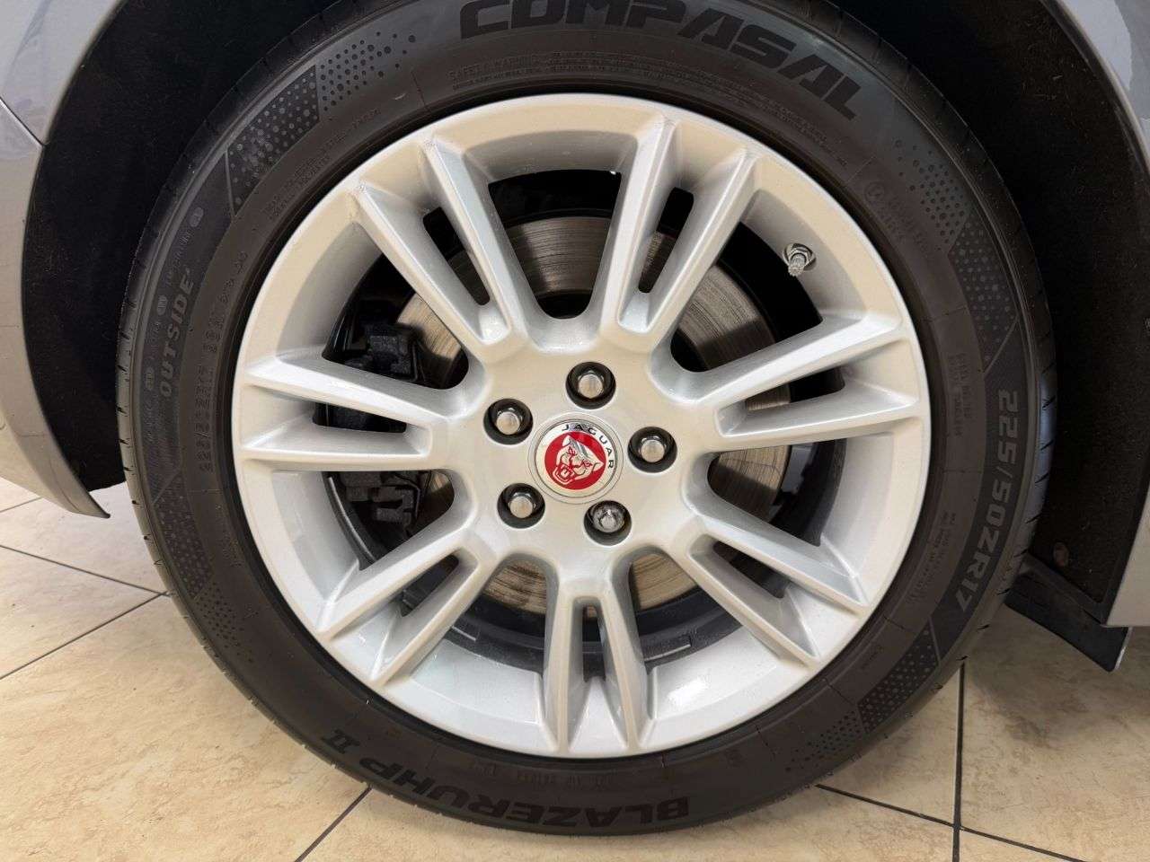 2018 JAGUAR XE 2018 JAGUAR XE