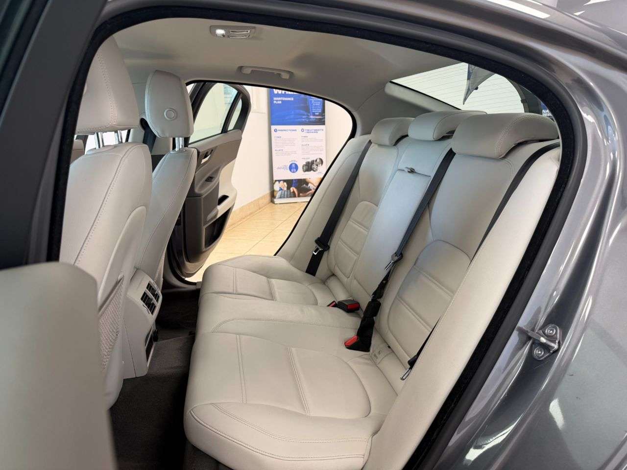 2018 JAGUAR XE 2018 JAGUAR XE