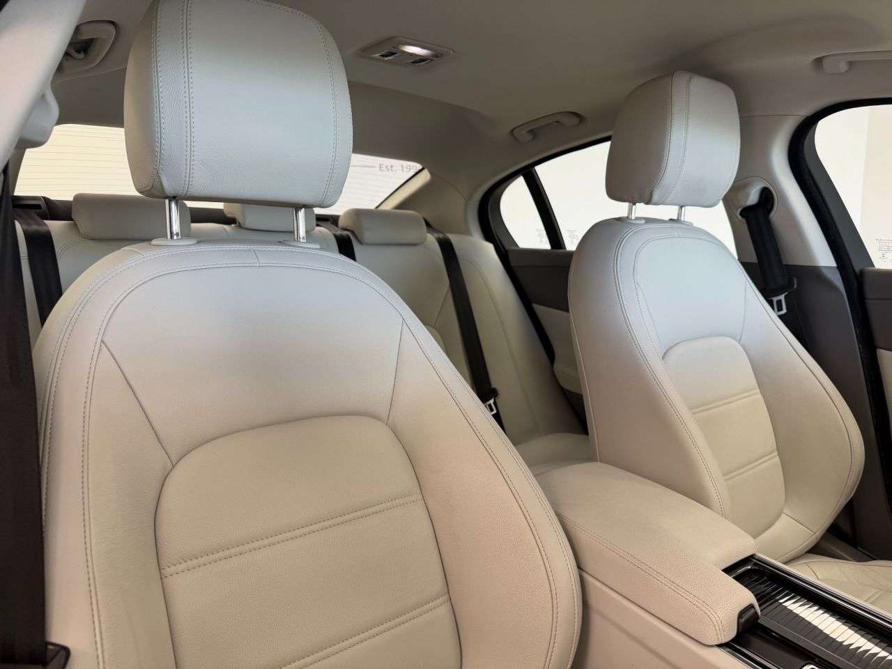 2018 JAGUAR XE 2018 JAGUAR XE