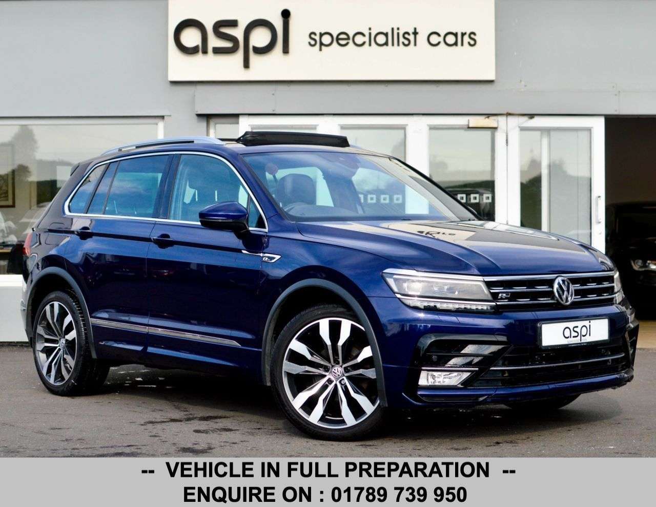 A 2016 VOLKSWAGEN TIGUAN 2.0 TDI BlueMotion Tech R-Line SUV 5dr Diesel DSG Euro 6 (s/s) (150 ps) S/R A 2016 VOLKSWAGEN TIGUAN 2.0 TDI BlueMotion Tech R-Line SUV 5dr Diesel DSG Euro 6 (s/s) (150 ps) S/R
