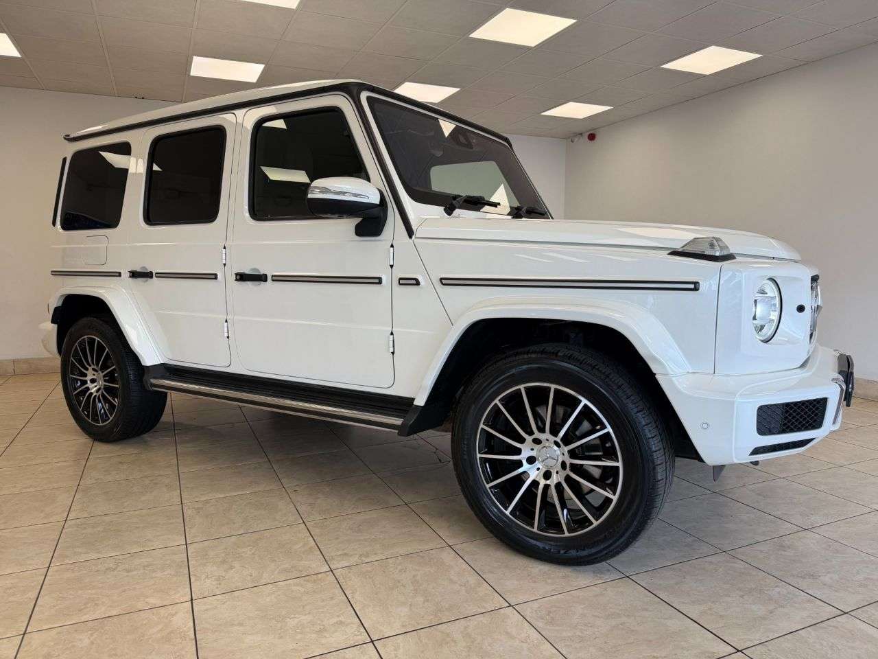 A 2020 MERCEDES-BENZ G-CLASS 2.9 G350d AMG Line (Premium) SUV 5dr Diesel G-Tronic+ 4MATIC Euro 6 (s/s) ( A 2020 MERCEDES-BENZ G-CLASS 2.9 G350d AMG Line (Premium) SUV 5dr Diesel G-Tronic+ 4MATIC Euro 6 (s/s) (