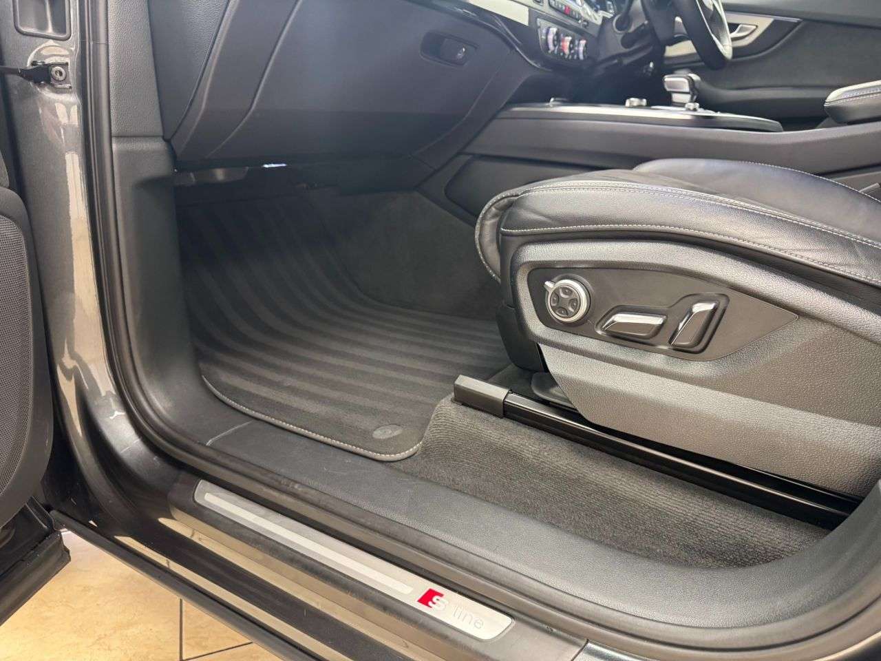2019 AUDI Q7 2019 AUDI Q7