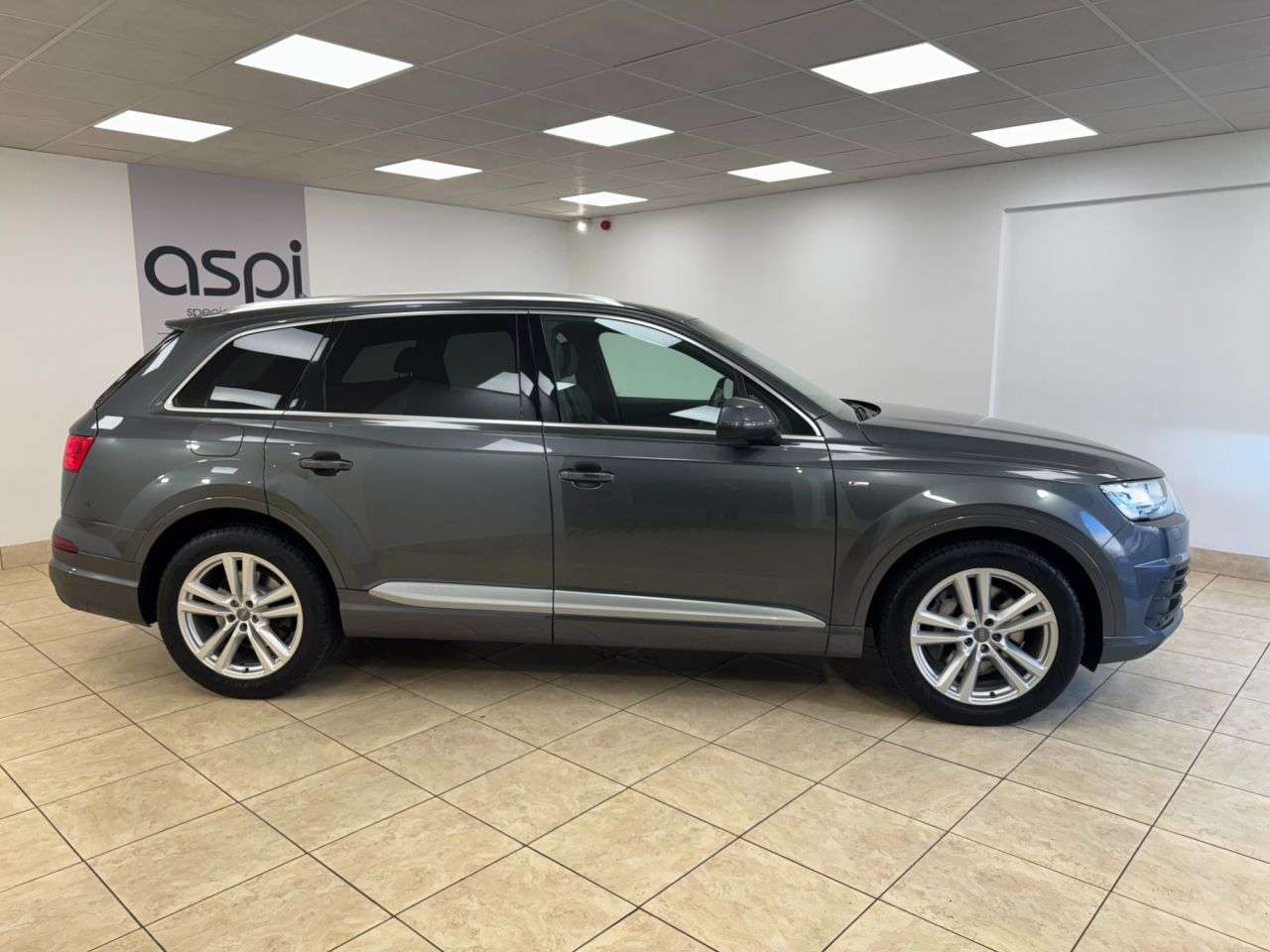 2019 AUDI Q7 2019 AUDI Q7