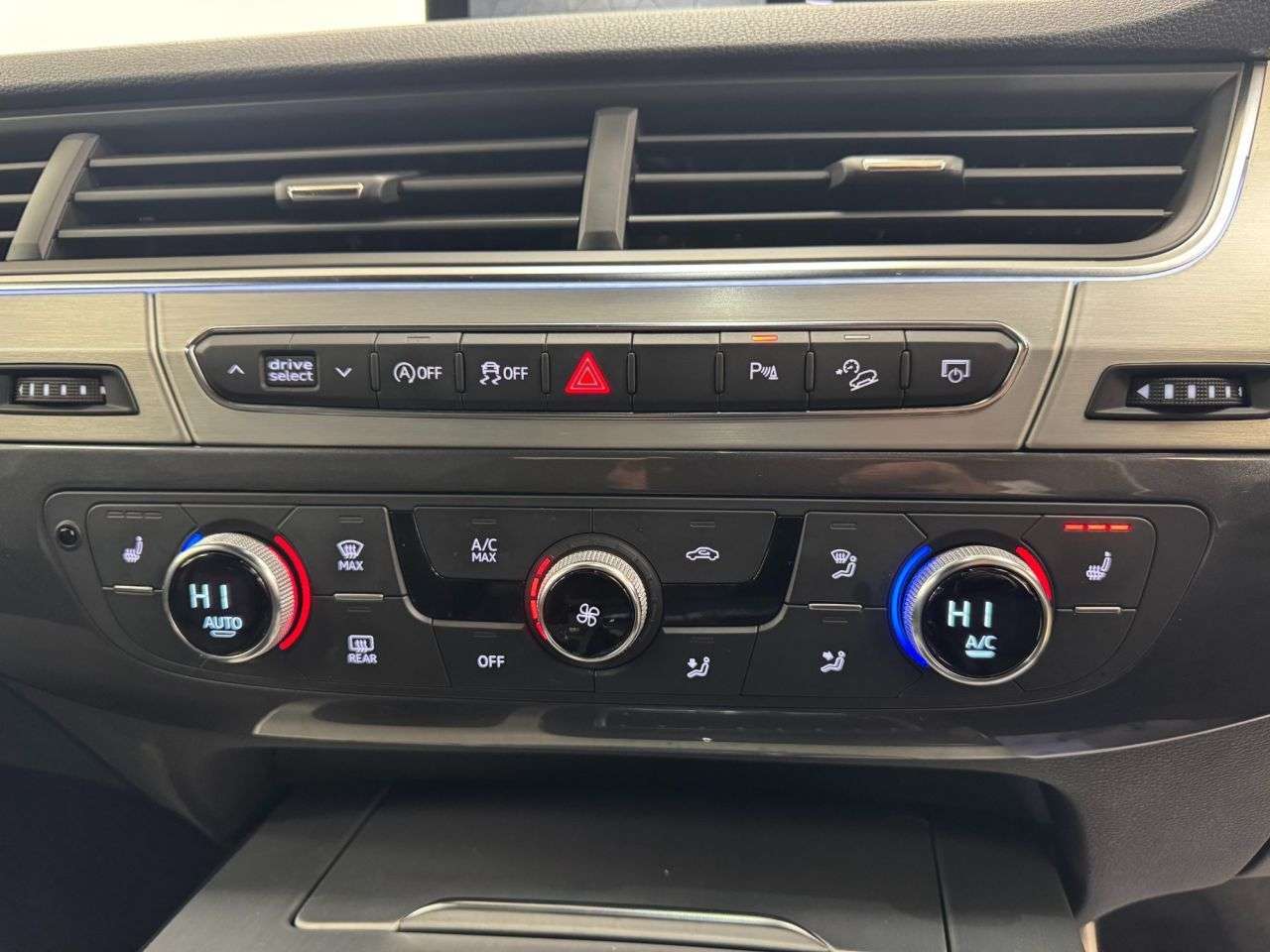 2019 AUDI Q7 2019 AUDI Q7