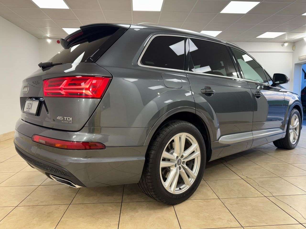 2019 AUDI Q7 2019 AUDI Q7