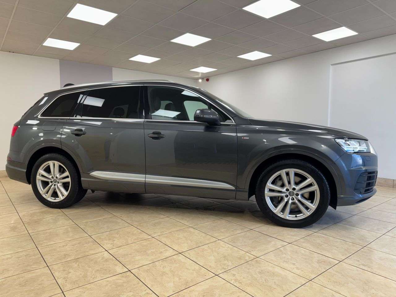 2019 AUDI Q7 2019 AUDI Q7