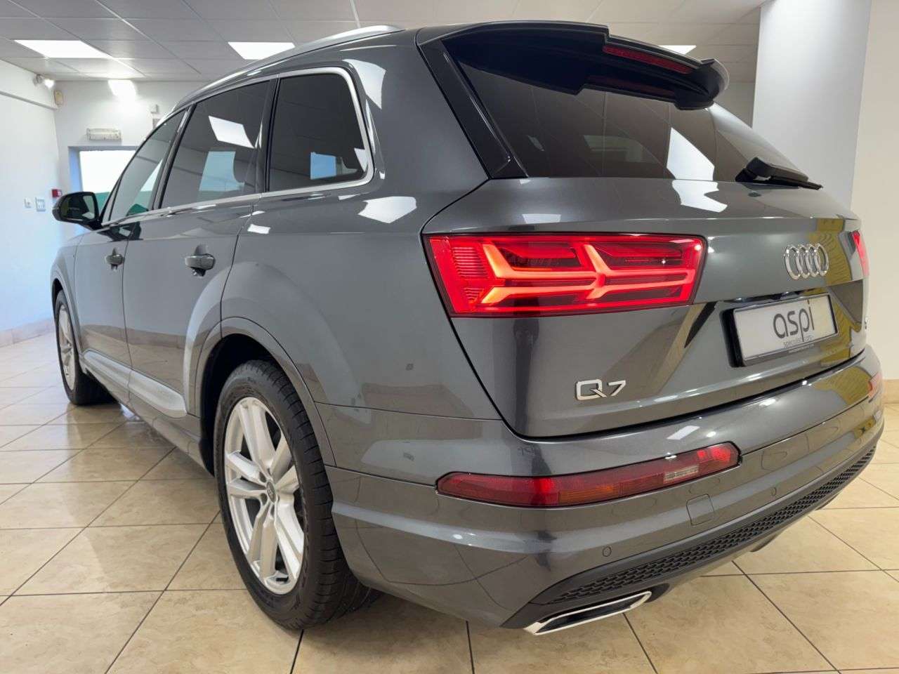 2019 AUDI Q7 2019 AUDI Q7