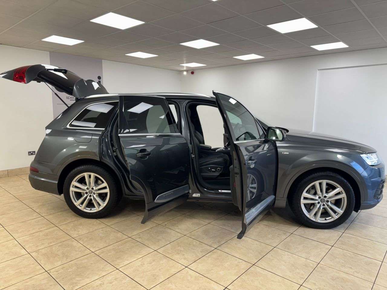 2019 AUDI Q7 2019 AUDI Q7