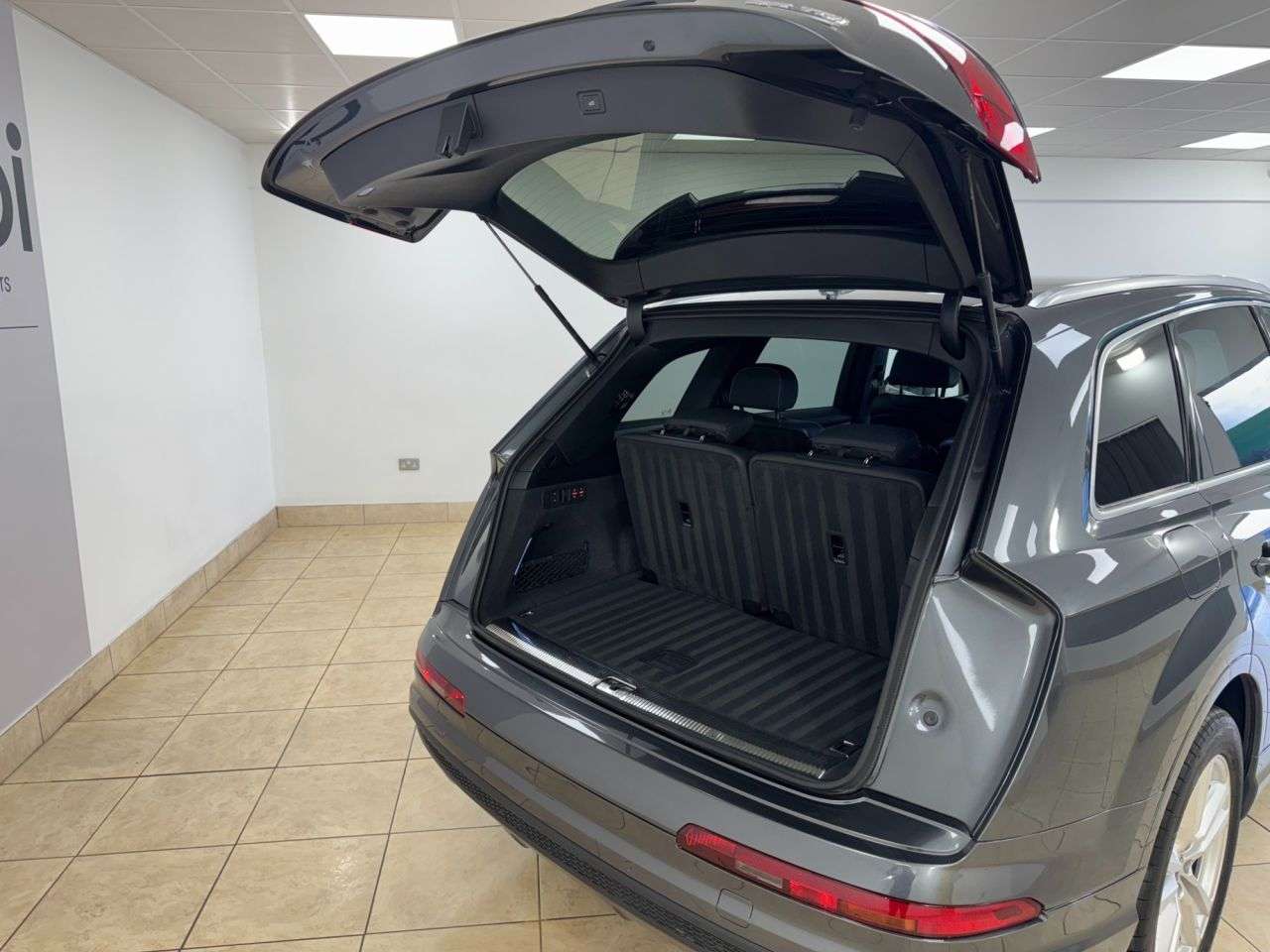 2019 AUDI Q7 2019 AUDI Q7