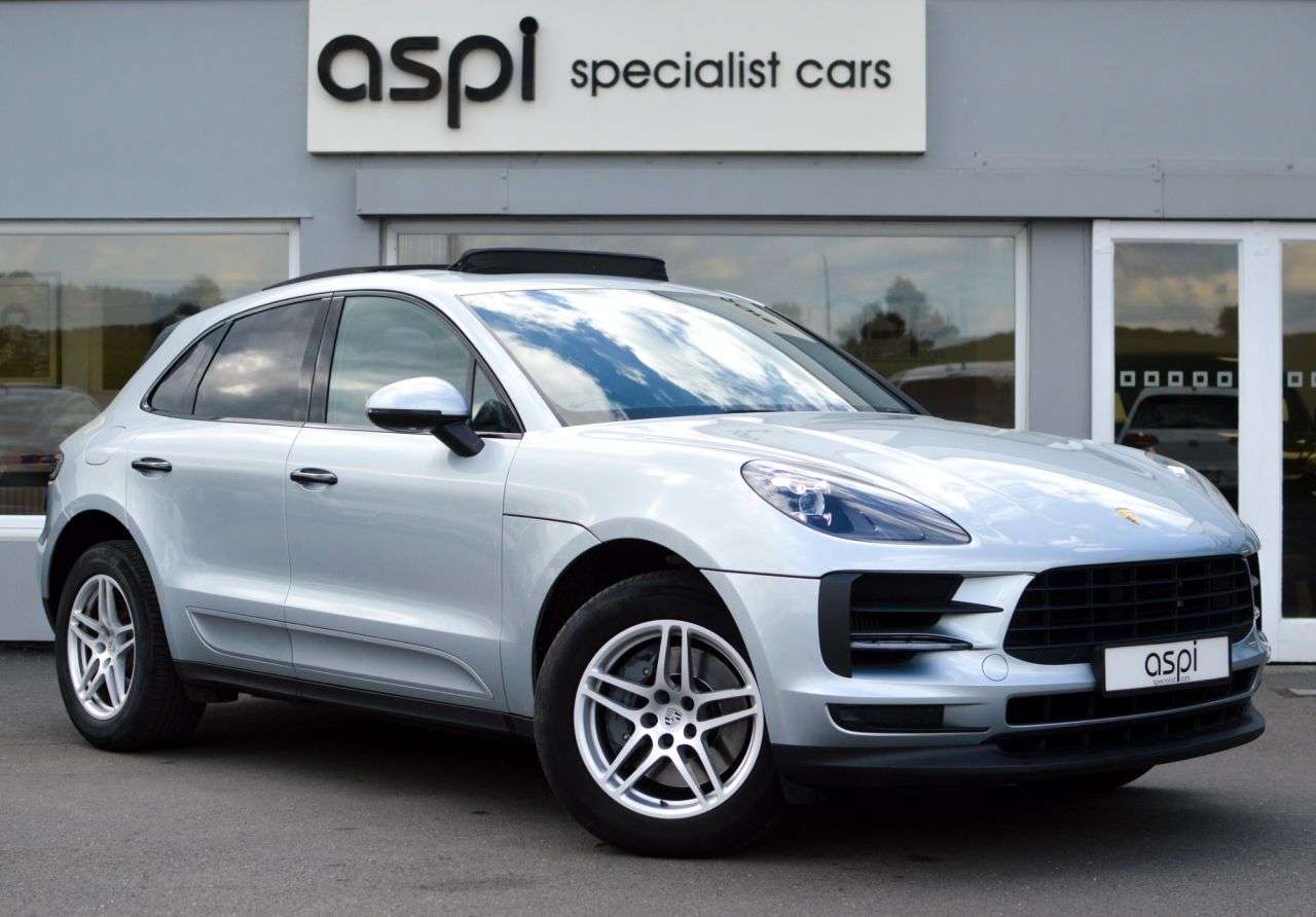 A 2019 PORSCHE MACAN 3.0T V6 S SUV 5dr Petrol PDK 4WD Euro 6 (s/s) (354 ps) STORAGE PK, HEATED F A 2019 PORSCHE MACAN 3.0T V6 S SUV 5dr Petrol PDK 4WD Euro 6 (s/s) (354 ps) STORAGE PK, HEATED F