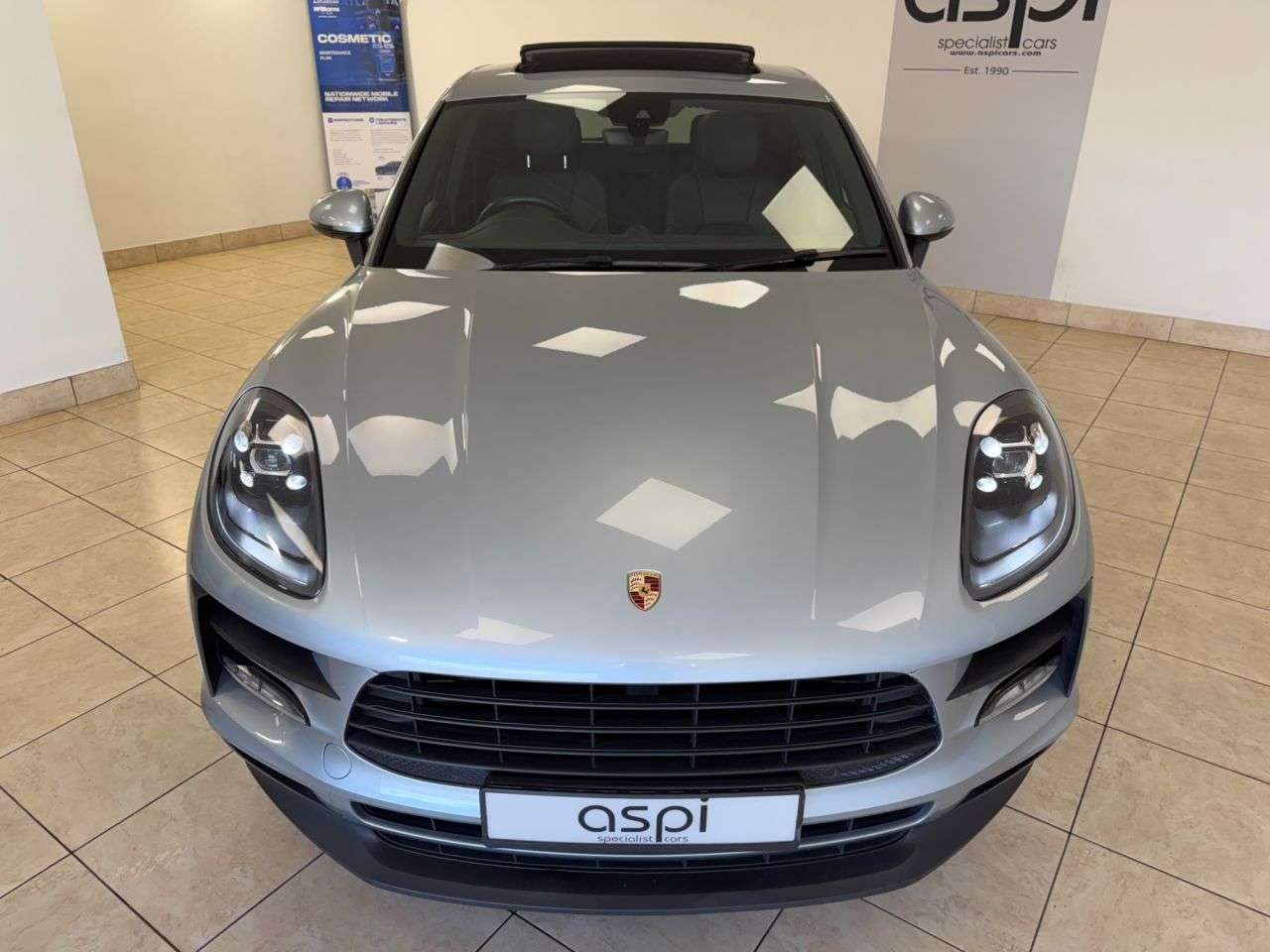 A 2019 PORSCHE MACAN 3.0T V6 S SUV 5dr Petrol PDK 4WD Euro 6 (s/s) (354 ps) STORAGE PK, HEATED F A 2019 PORSCHE MACAN 3.0T V6 S SUV 5dr Petrol PDK 4WD Euro 6 (s/s) (354 ps) STORAGE PK, HEATED F