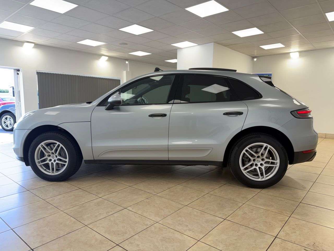 2019 PORSCHE MACAN 2019 PORSCHE MACAN