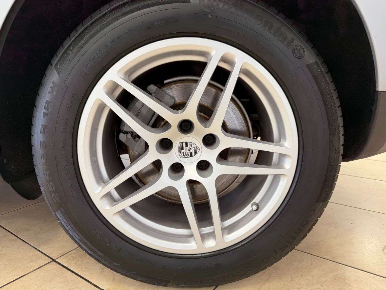 2019 PORSCHE MACAN 2019 PORSCHE MACAN