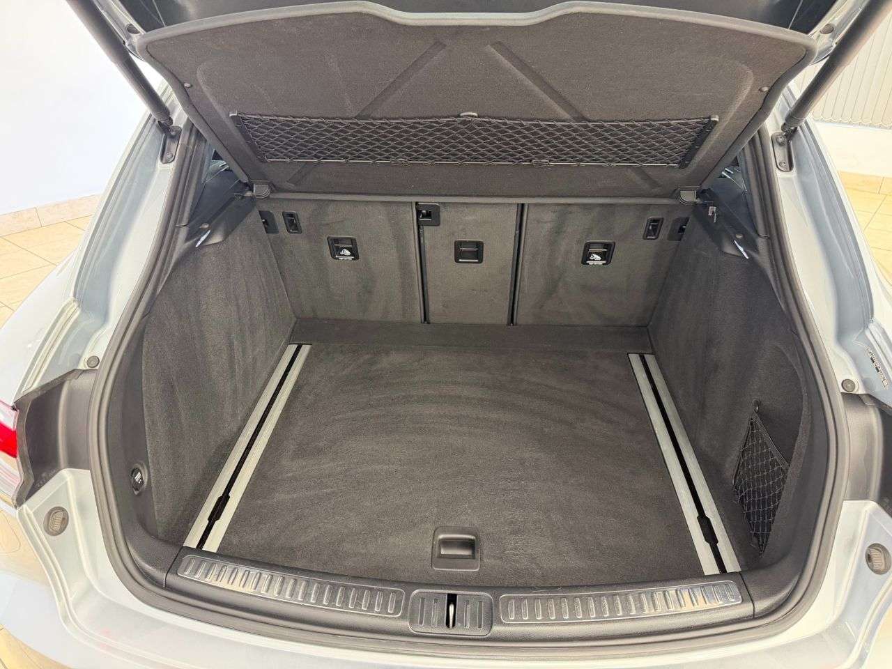 2019 PORSCHE MACAN 2019 PORSCHE MACAN