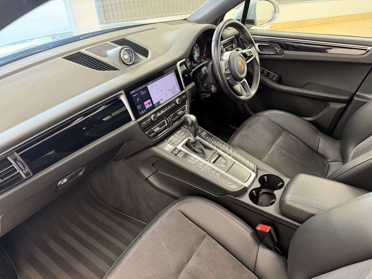 2019 PORSCHE MACAN 2019 PORSCHE MACAN