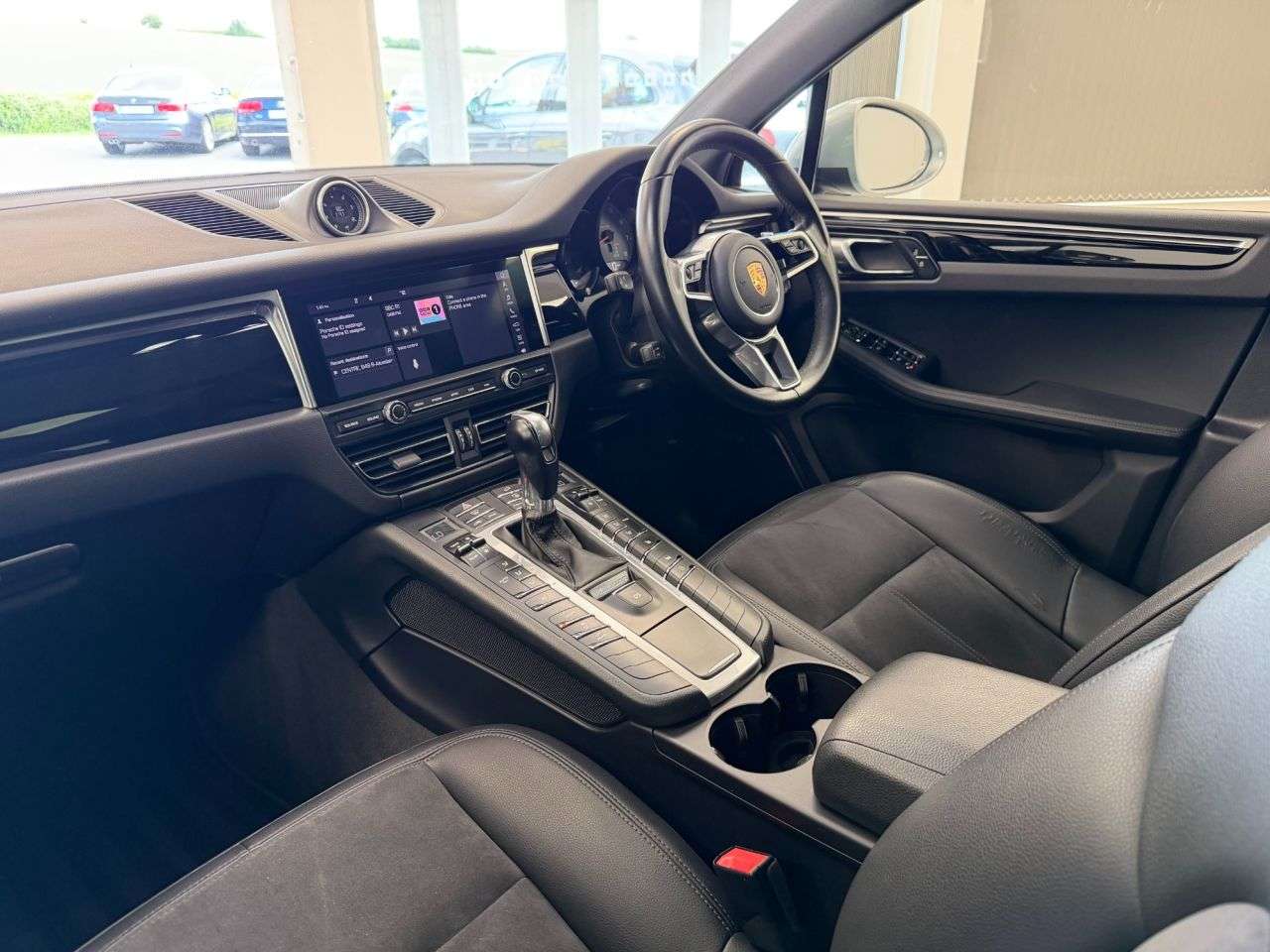 2019 PORSCHE MACAN 2019 PORSCHE MACAN