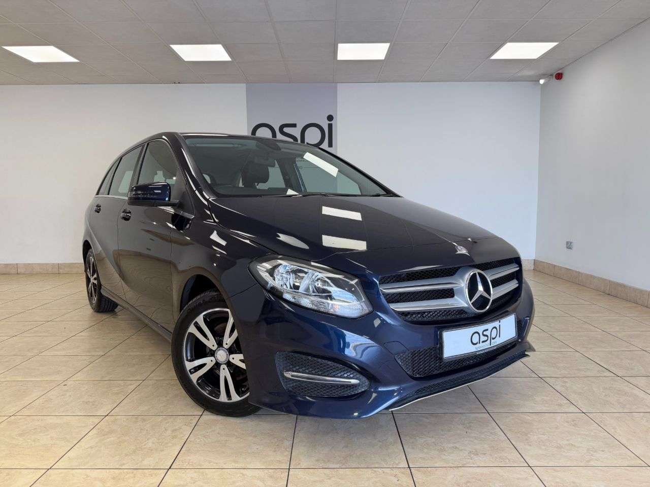 A 2017 MERCEDES-BENZ B-CLASS 1.5 B180d SE MPV 5dr Diesel 7G-DCT Euro 6 (s/s) (109 ps) REAR CAMERA, CRUIS A 2017 MERCEDES-BENZ B-CLASS 1.5 B180d SE MPV 5dr Diesel 7G-DCT Euro 6 (s/s) (109 ps) REAR CAMERA, CRUIS