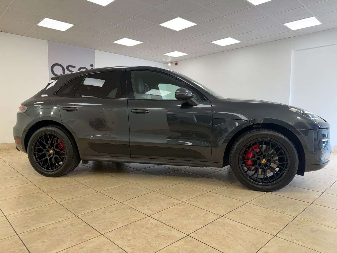 2020 PORSCHE MACAN 2020 PORSCHE MACAN
