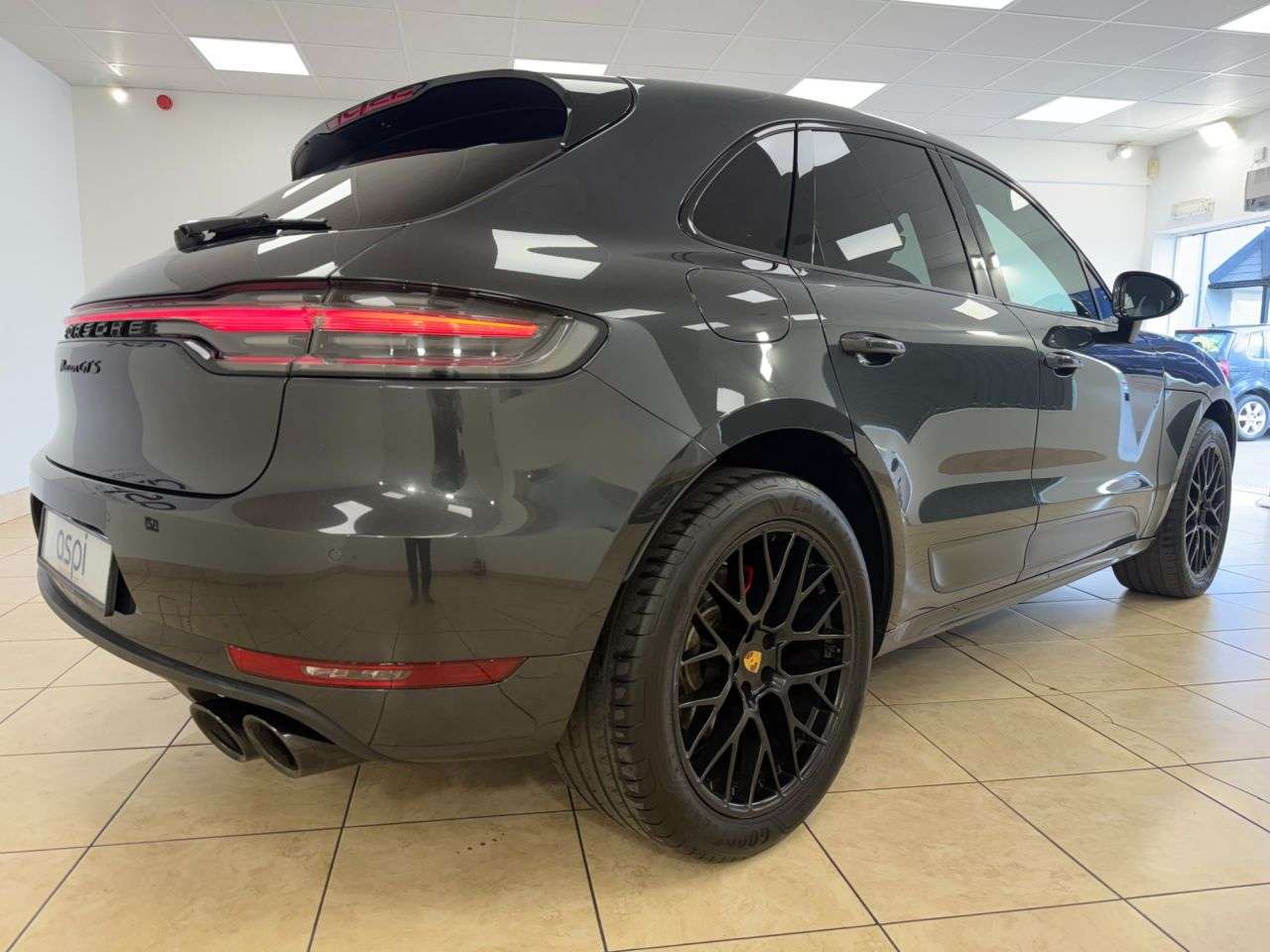 2020 PORSCHE MACAN 2020 PORSCHE MACAN