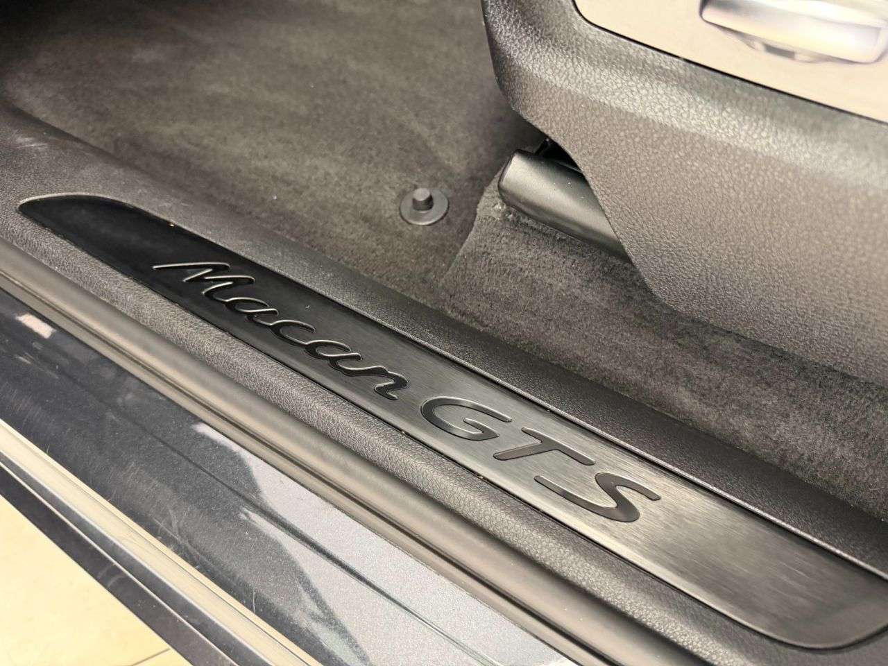 2020 PORSCHE MACAN 2020 PORSCHE MACAN