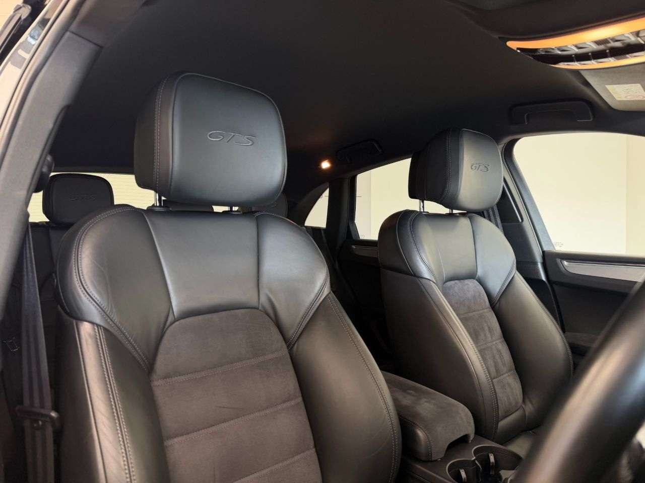 2020 PORSCHE MACAN 2020 PORSCHE MACAN