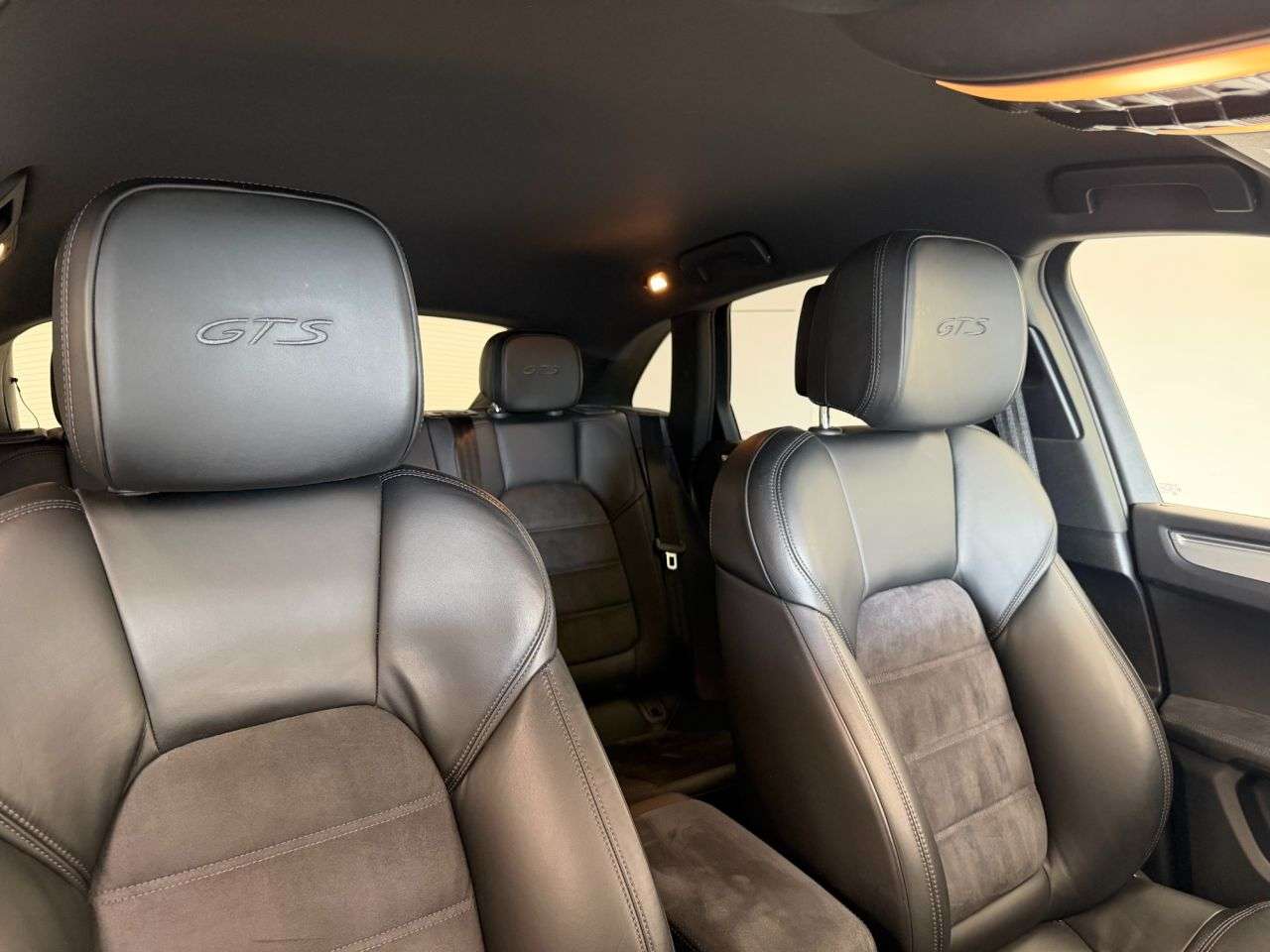2020 PORSCHE MACAN 2020 PORSCHE MACAN