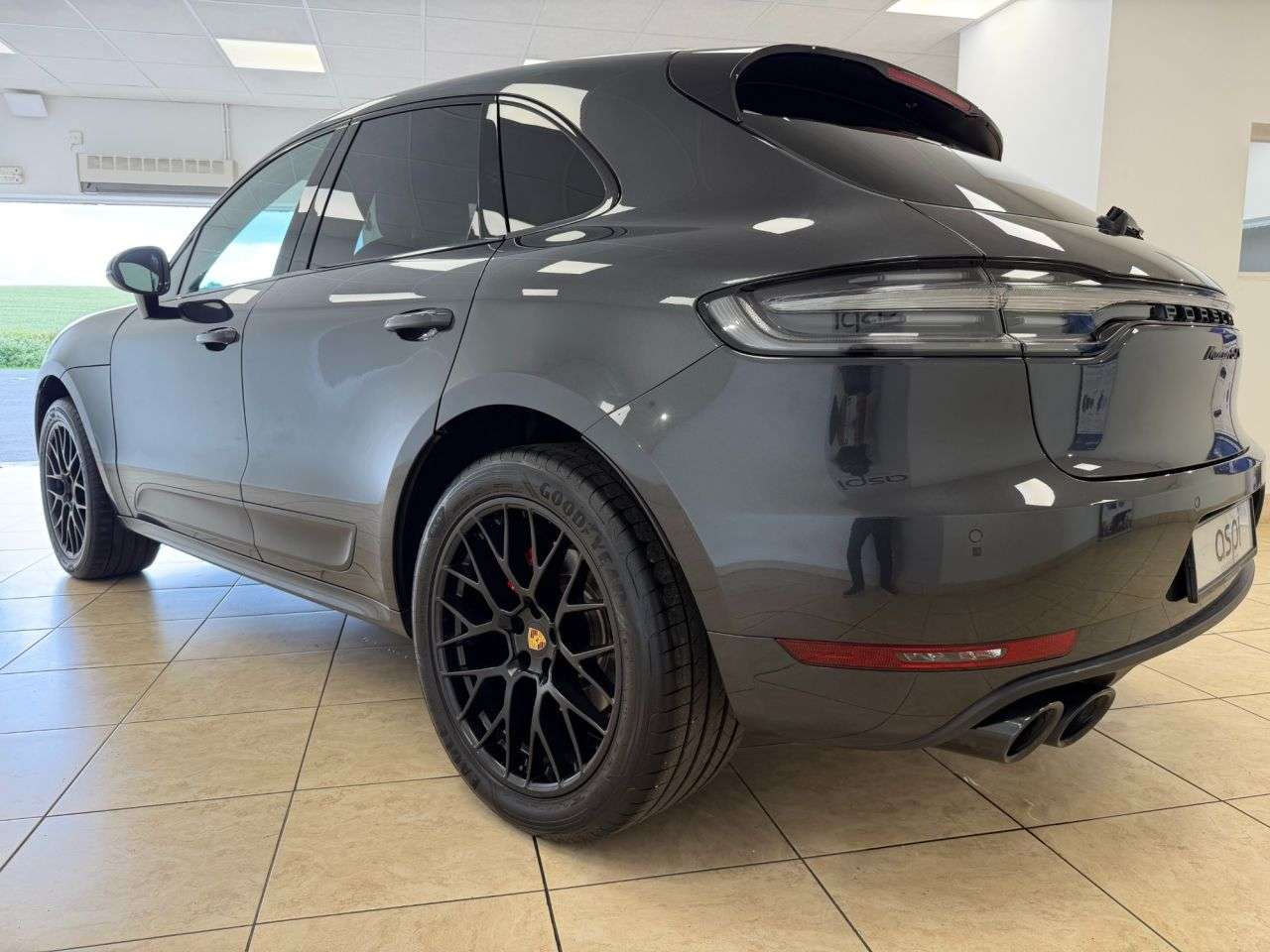 2020 PORSCHE MACAN 2020 PORSCHE MACAN