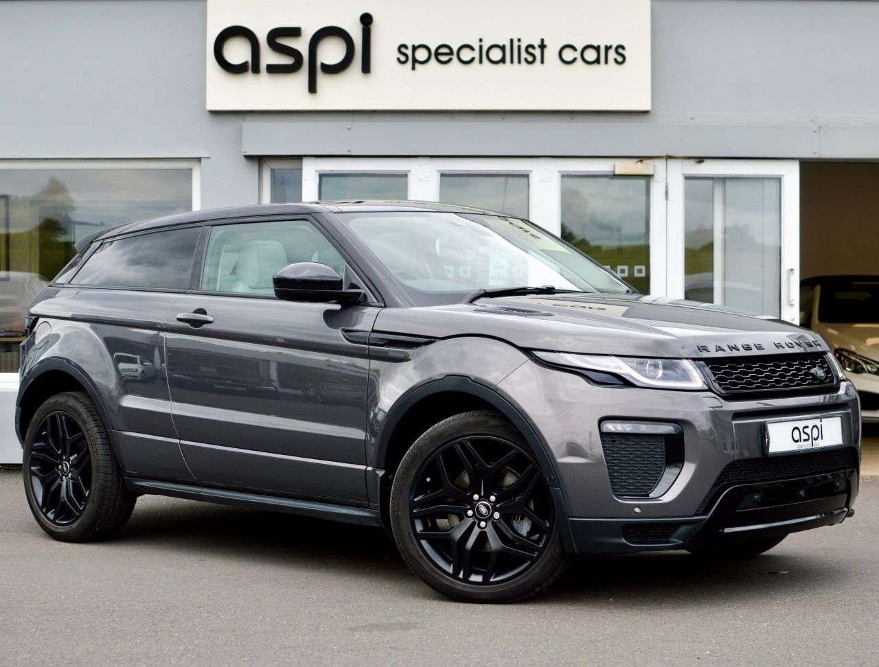 A 2016 LAND ROVER RANGE ROVER EVOQUE 2.0 Si4 HSE Dynamic Coupe 3dr Petrol Auto 4WD Euro 6 (s/s) (240 ps) FULL DE A 2016 LAND ROVER RANGE ROVER EVOQUE 2.0 Si4 HSE Dynamic Coupe 3dr Petrol Auto 4WD Euro 6 (s/s) (240 ps) FULL DE
