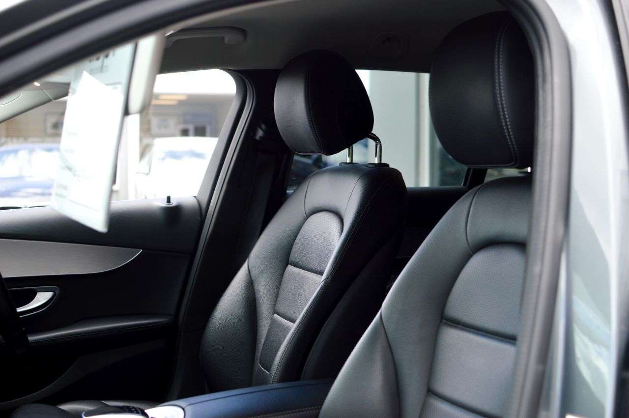 A 2019 MERCEDES-BENZ C-CLASS 1.5 C200 MHEV EQ Boost Sport (Premium) Estate 5dr Petrol G-Tronic+ Euro 6 ( A 2019 MERCEDES-BENZ C-CLASS 1.5 C200 MHEV EQ Boost Sport (Premium) Estate 5dr Petrol G-Tronic+ Euro 6 (