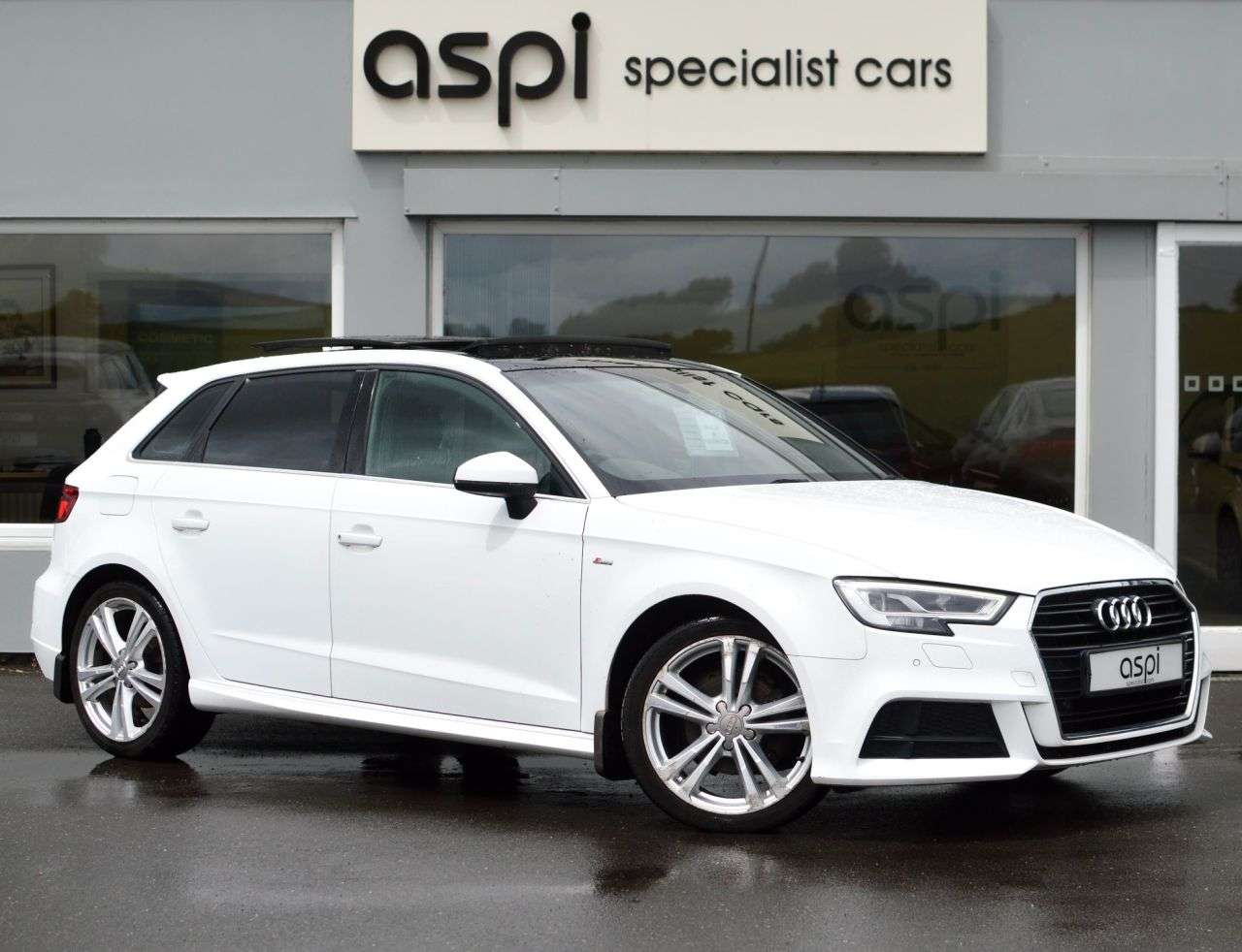 A 2018 AUDI A3 1.5 TFSI CoD S line Sportback 5dr Petrol S Tronic Euro 6 (s/s) (150 ps) FUL A 2018 AUDI A3 1.5 TFSI CoD S line Sportback 5dr Petrol S Tronic Euro 6 (s/s) (150 ps) FUL