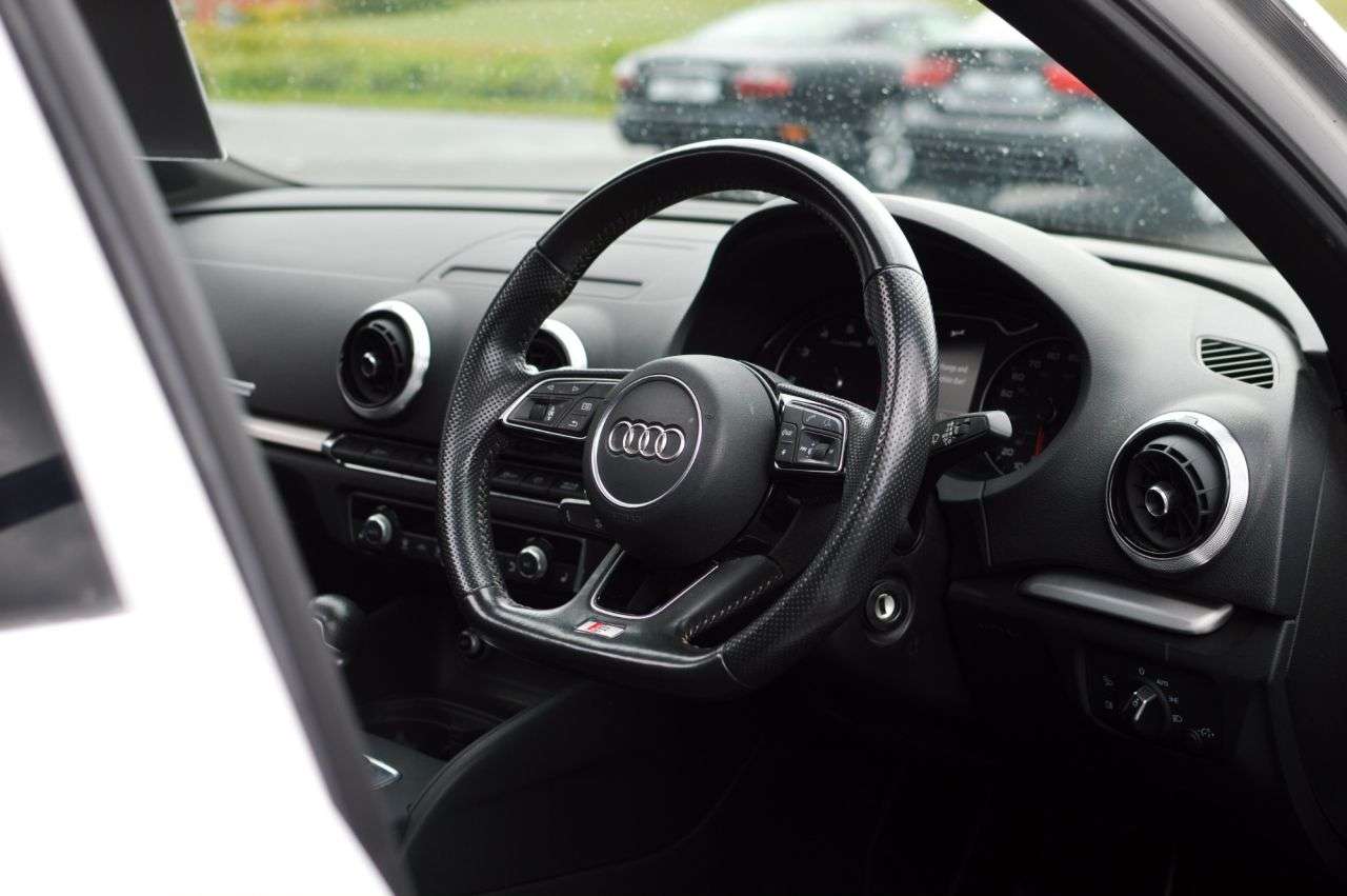 2018 AUDI A3 2018 AUDI A3