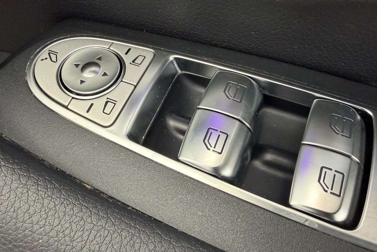 2019 MERCEDES-BENZ E CLASS 2019 MERCEDES-BENZ E CLASS