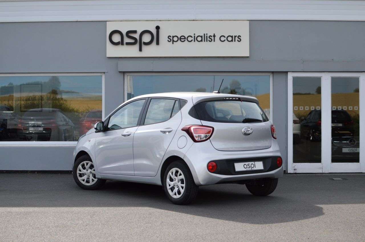 2017 HYUNDAI I10 2017 HYUNDAI I10