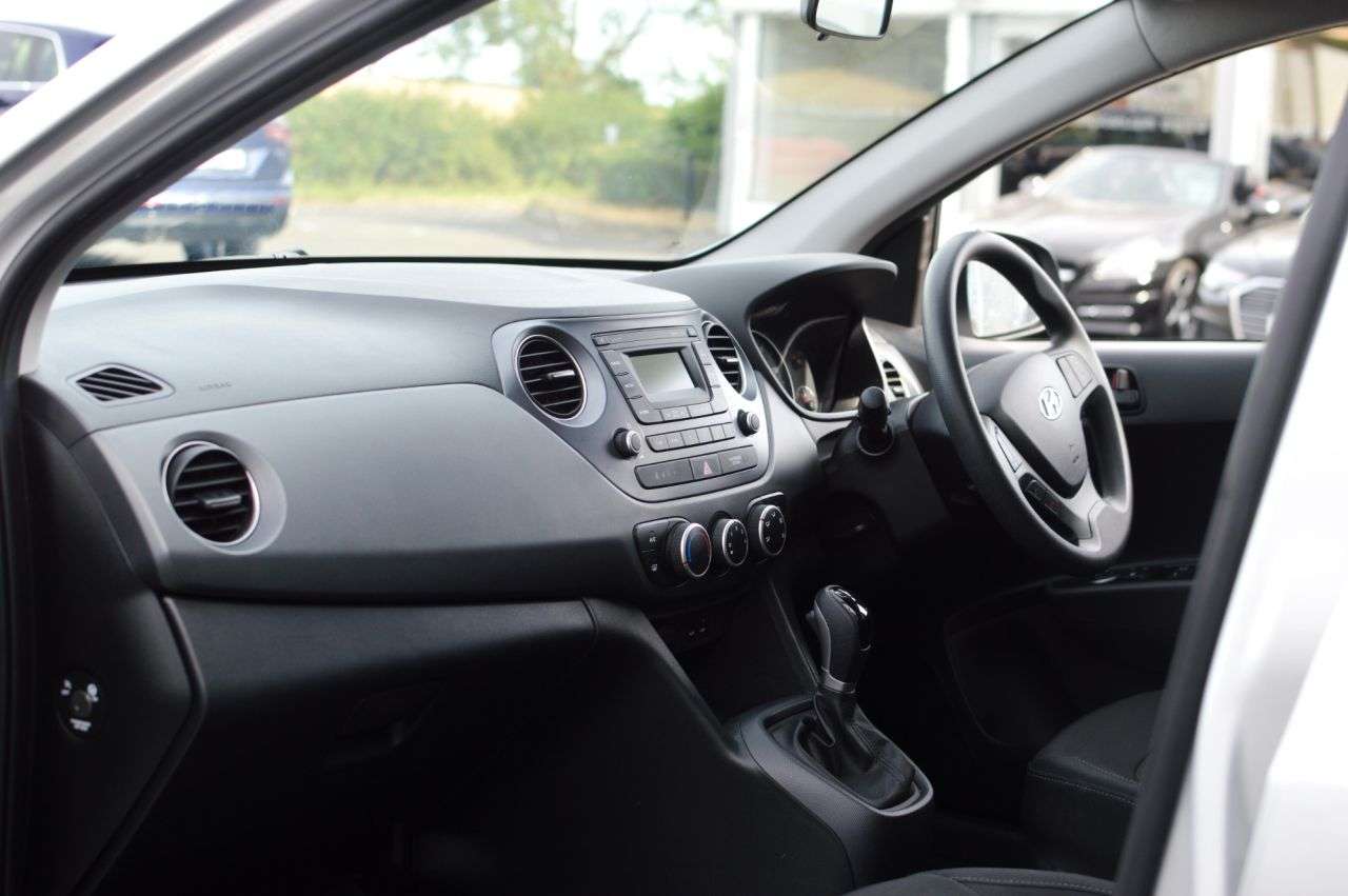 2017 HYUNDAI I10 2017 HYUNDAI I10