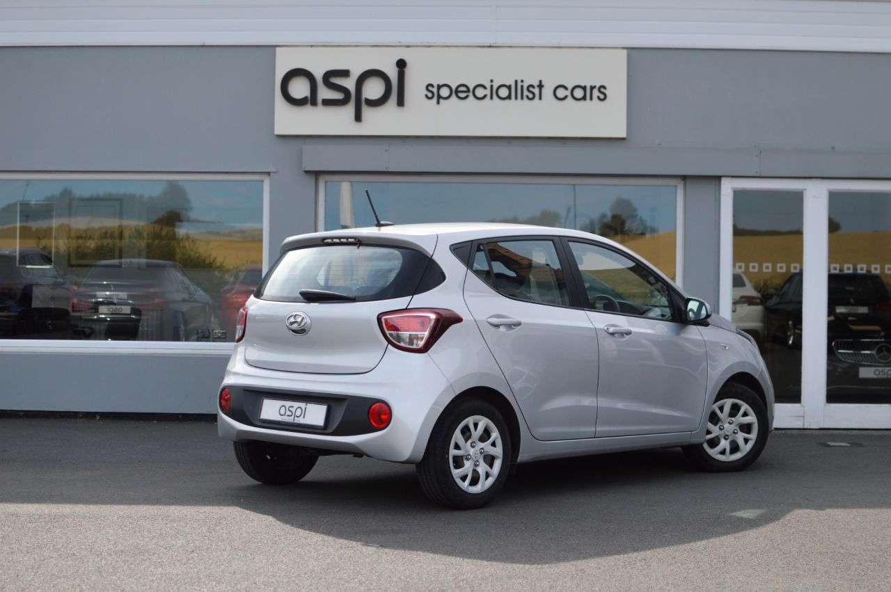 2017 HYUNDAI I10 2017 HYUNDAI I10