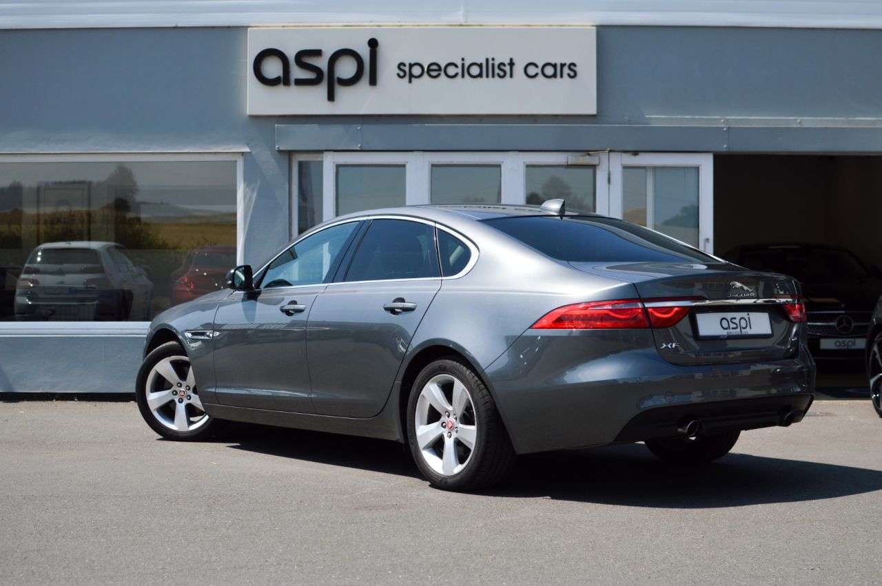 2017 JAGUAR XF 2017 JAGUAR XF