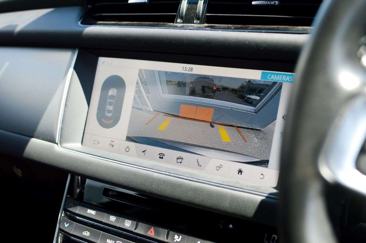 2017 JAGUAR XF 2017 JAGUAR XF