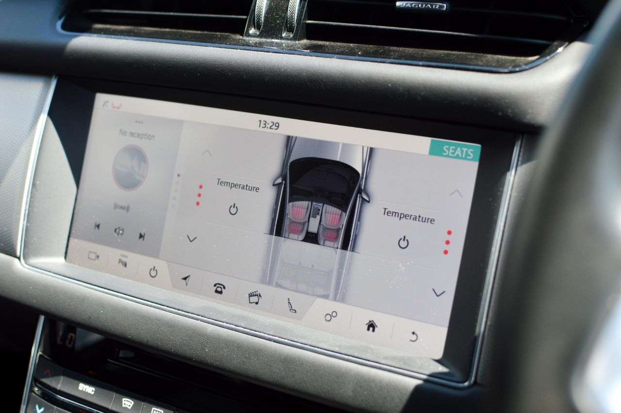 2017 JAGUAR XF 2017 JAGUAR XF