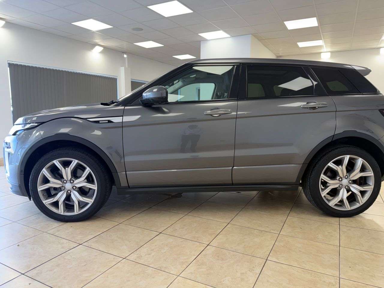 2017 LAND ROVER RANGE ROVER EVOQUE 2017 LAND ROVER RANGE ROVER EVOQUE