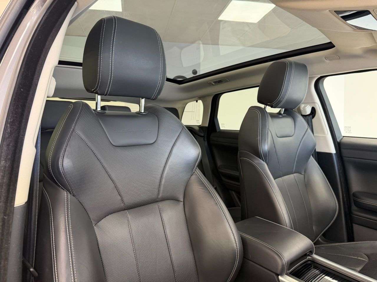 2017 LAND ROVER RANGE ROVER EVOQUE 2017 LAND ROVER RANGE ROVER EVOQUE