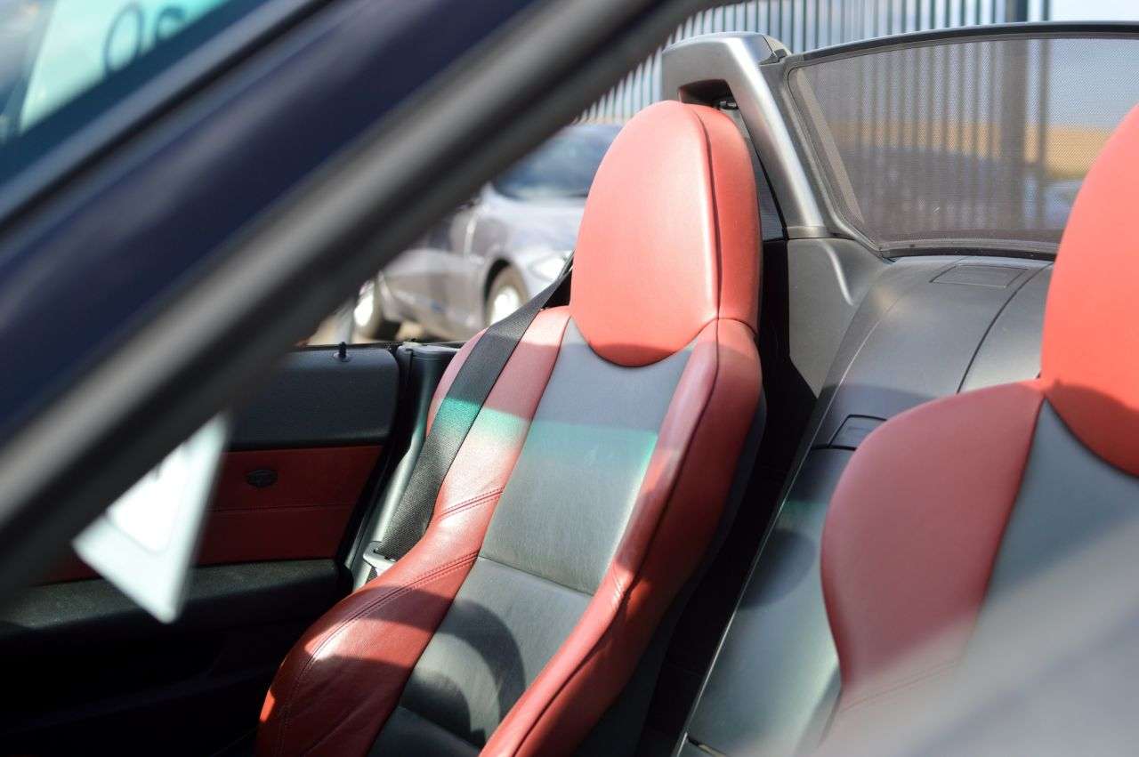 A 2006 BMW Z4 3.0 si Sport Convertible 2dr Petrol Auto Euro 4 (265 ps) FULL DETAILS - WWW A 2006 BMW Z4 3.0 si Sport Convertible 2dr Petrol Auto Euro 4 (265 ps) FULL DETAILS - WWW