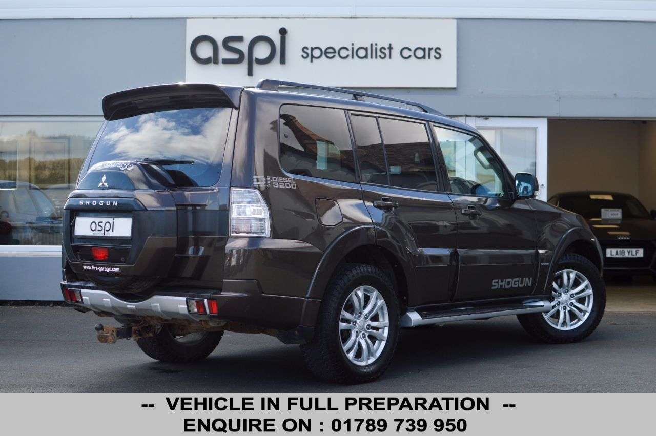 2017 MITSUBISHI SHOGUN 2017 MITSUBISHI SHOGUN