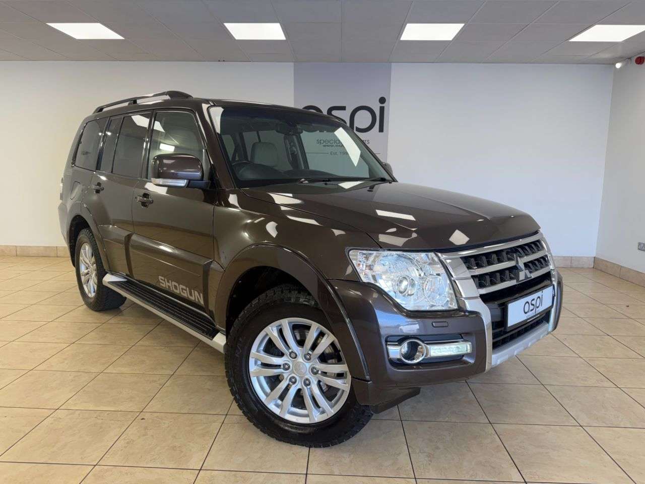 2017 MITSUBISHI SHOGUN 2017 MITSUBISHI SHOGUN