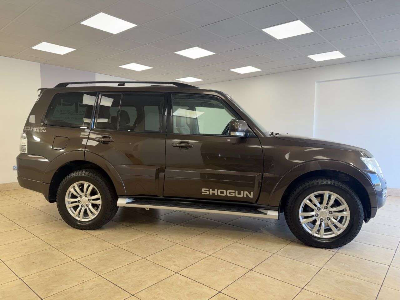 2017 MITSUBISHI SHOGUN 2017 MITSUBISHI SHOGUN