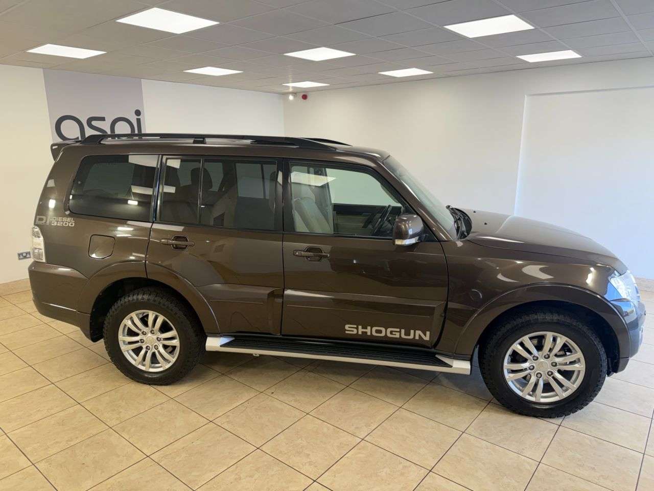 2017 MITSUBISHI SHOGUN 2017 MITSUBISHI SHOGUN