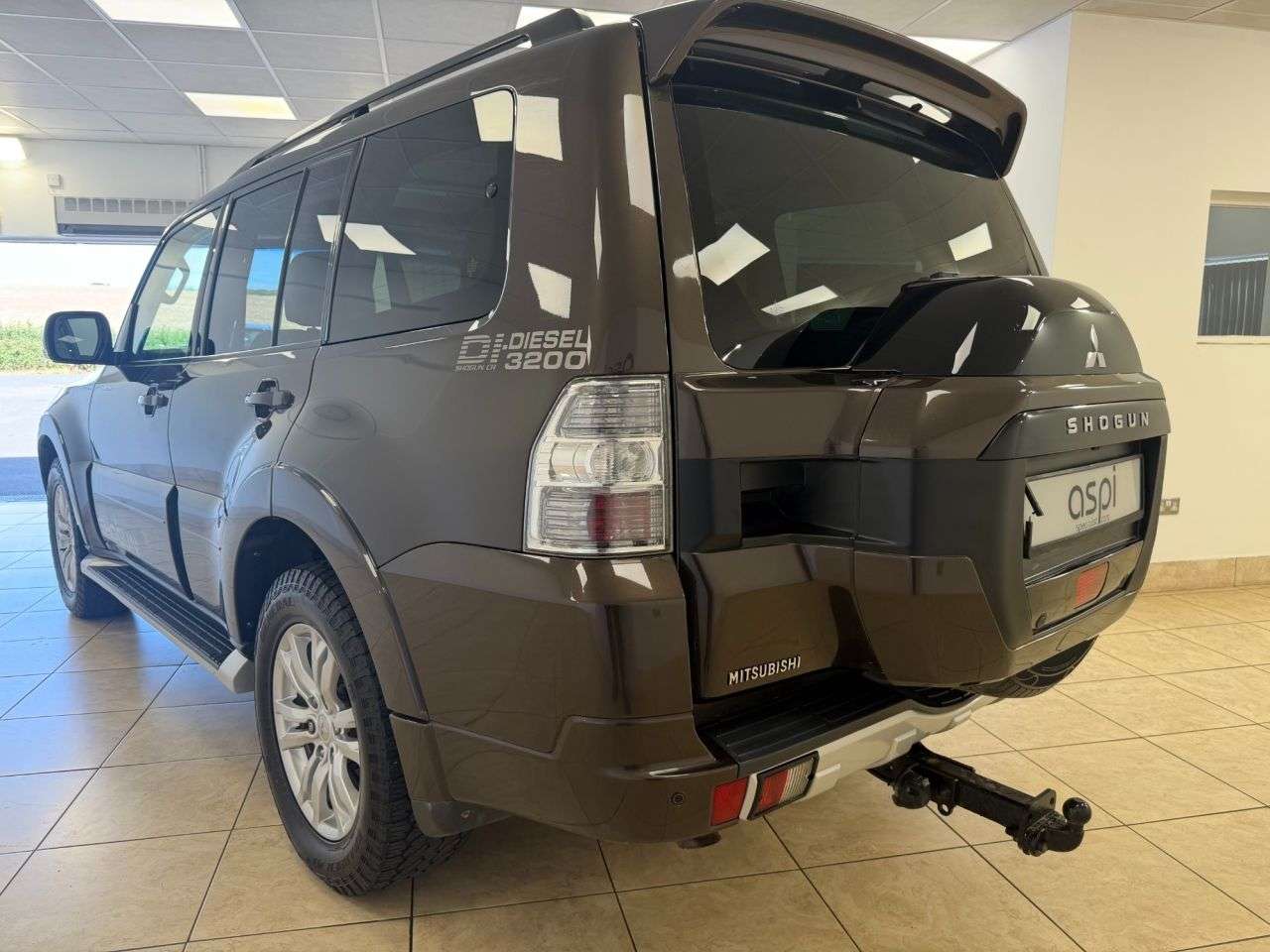 2017 MITSUBISHI SHOGUN 2017 MITSUBISHI SHOGUN
