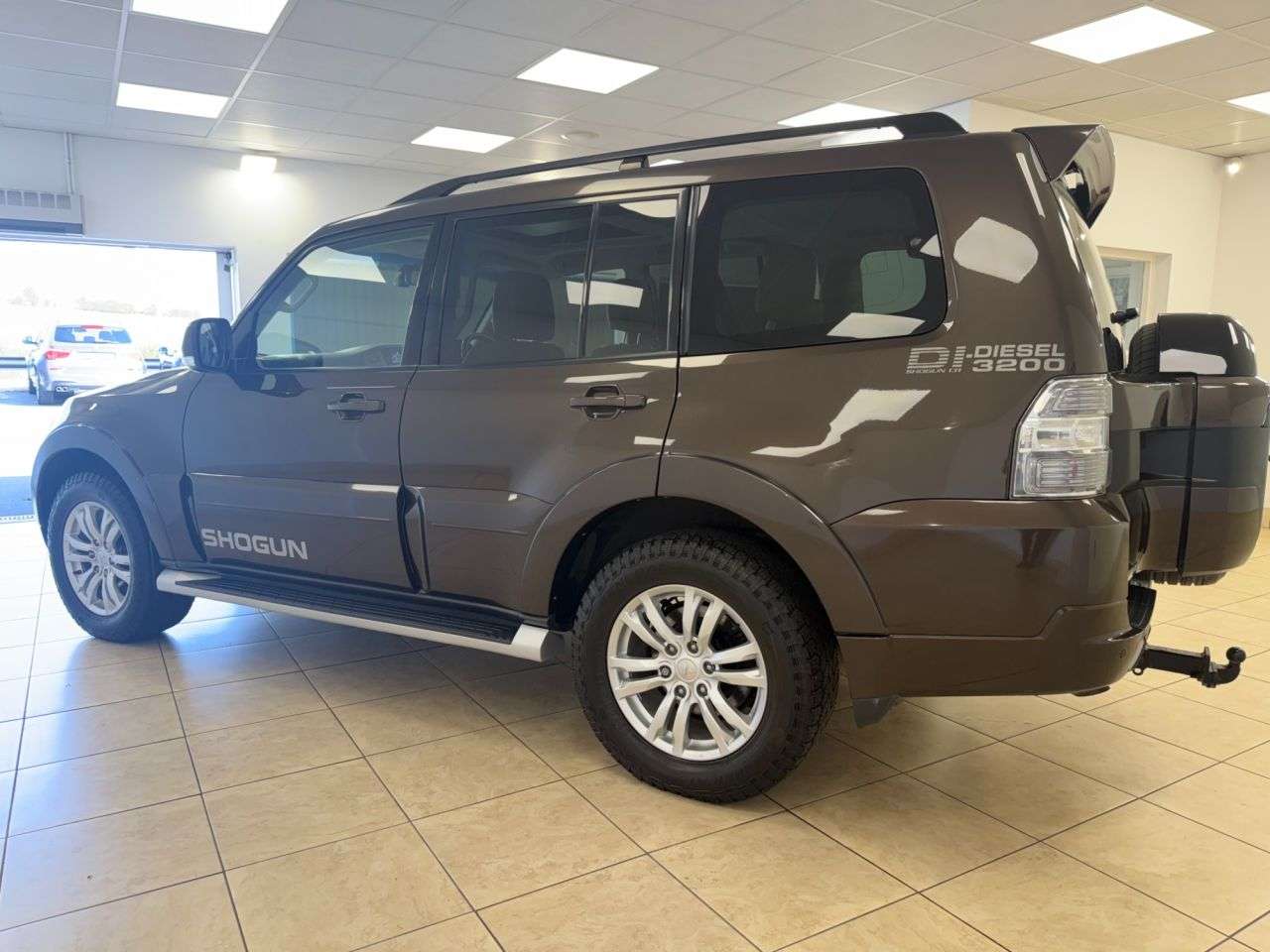 2017 MITSUBISHI SHOGUN 2017 MITSUBISHI SHOGUN