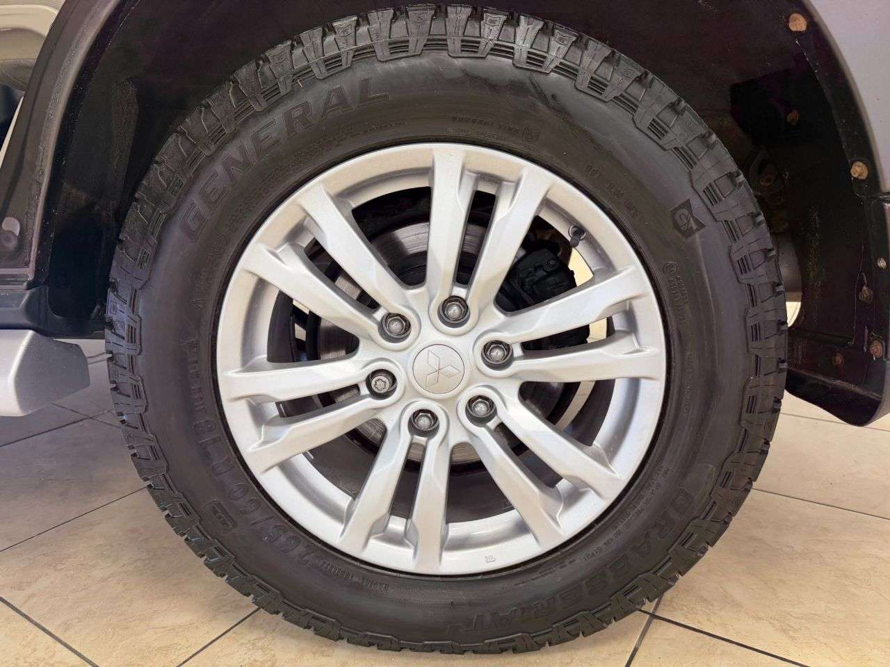 2017 MITSUBISHI SHOGUN 2017 MITSUBISHI SHOGUN