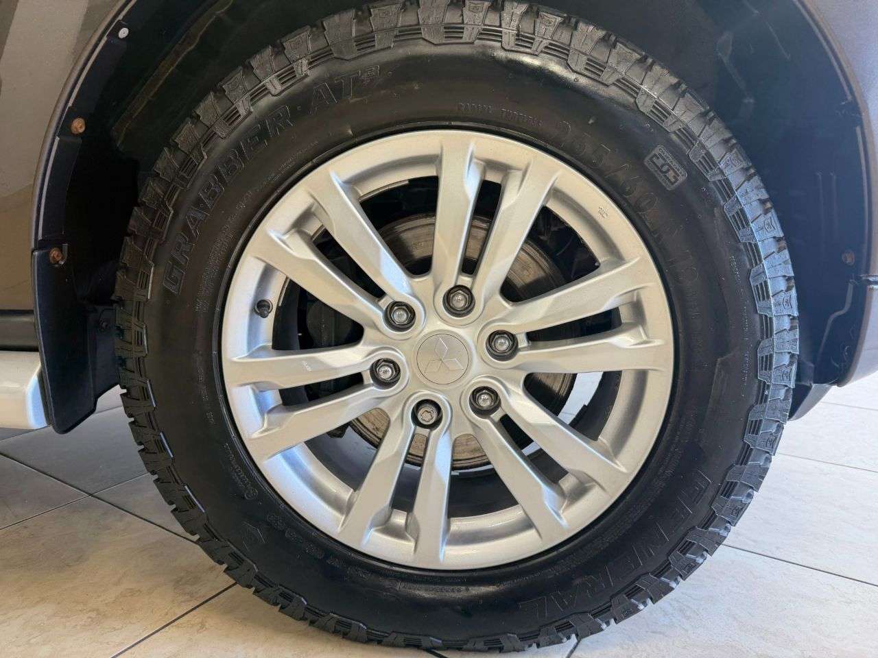 2017 MITSUBISHI SHOGUN 2017 MITSUBISHI SHOGUN
